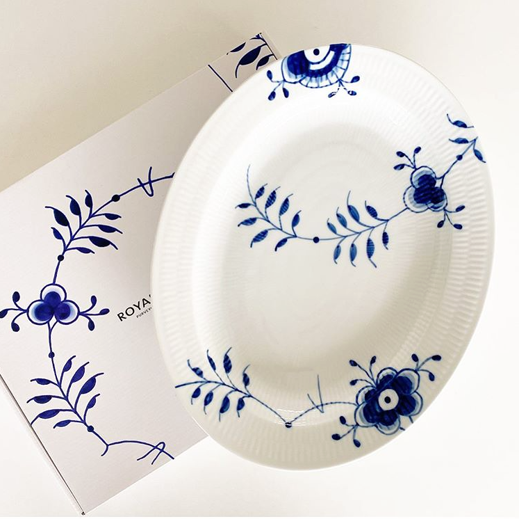 Royal Copenhagen Blå Mega riflet ovalt fad - 36,5 cm. - Bahne